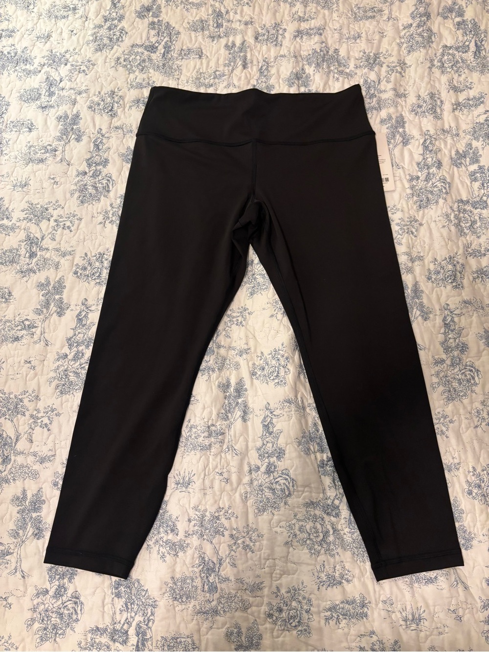 Athleta Black Elation Tight Capris